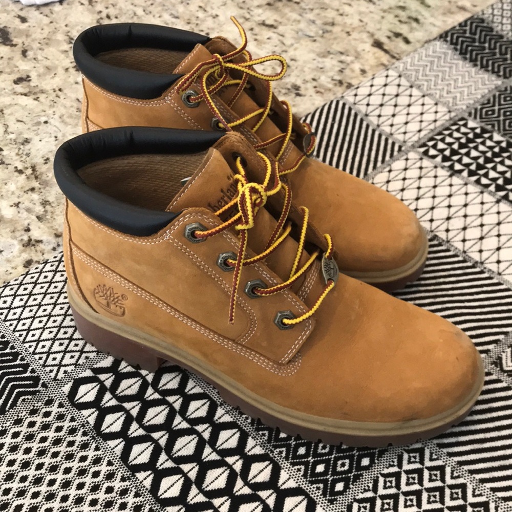 Timberland classic boots, Waterproof 6.5M
